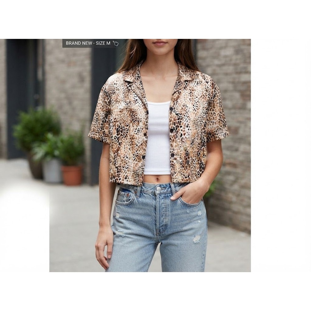 Secret Treasures Button Down Shirt Womens XL Brown Leopard Print Excellent Satin